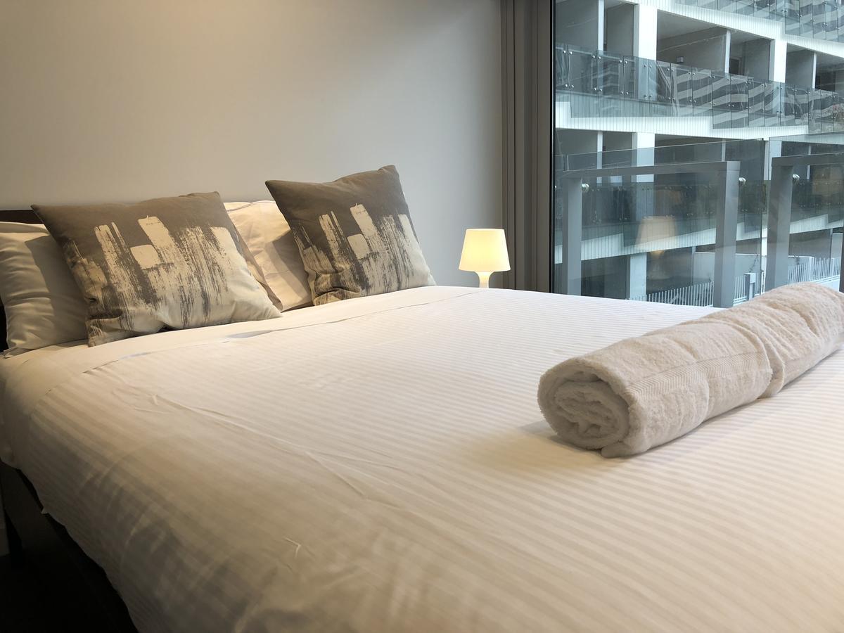 Pride Fawkner St Kilda Rd With Gym & Pool Appartement Melbourne Buitenkant foto